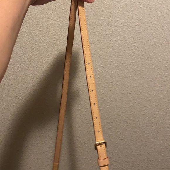 Louis Vuitton Rivoli Crossbody - Picture 7 of 14